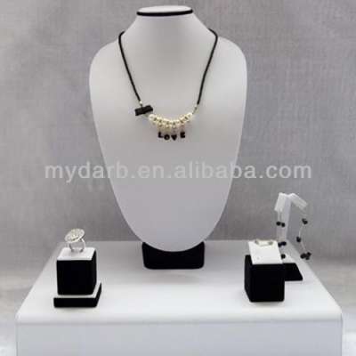 Metal or glass,wood,acrylic material window jewelry display set